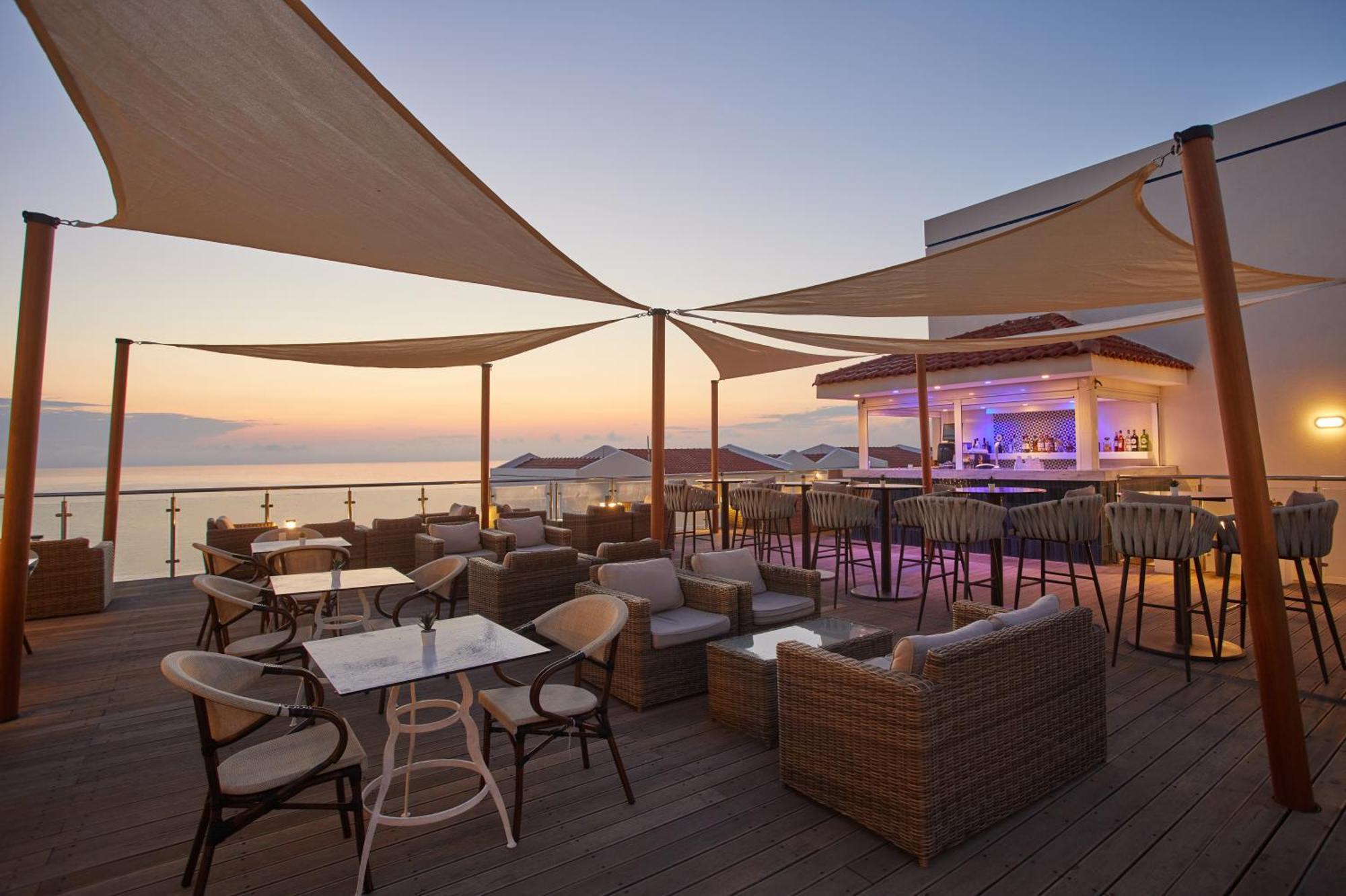 Готель Aluasoul Zakynthos (Adults Only) Трагакі Екстер'єр фото