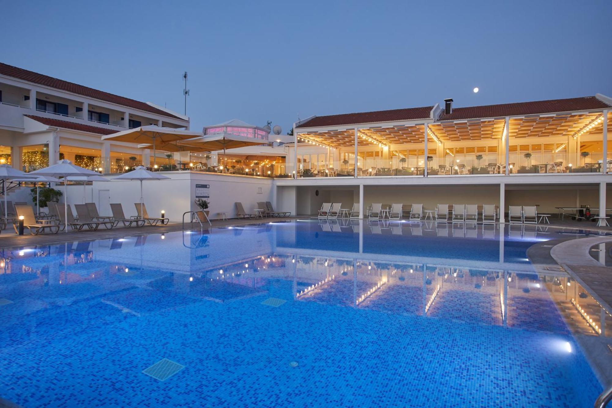 Готель Aluasoul Zakynthos (Adults Only) Трагакі Екстер'єр фото